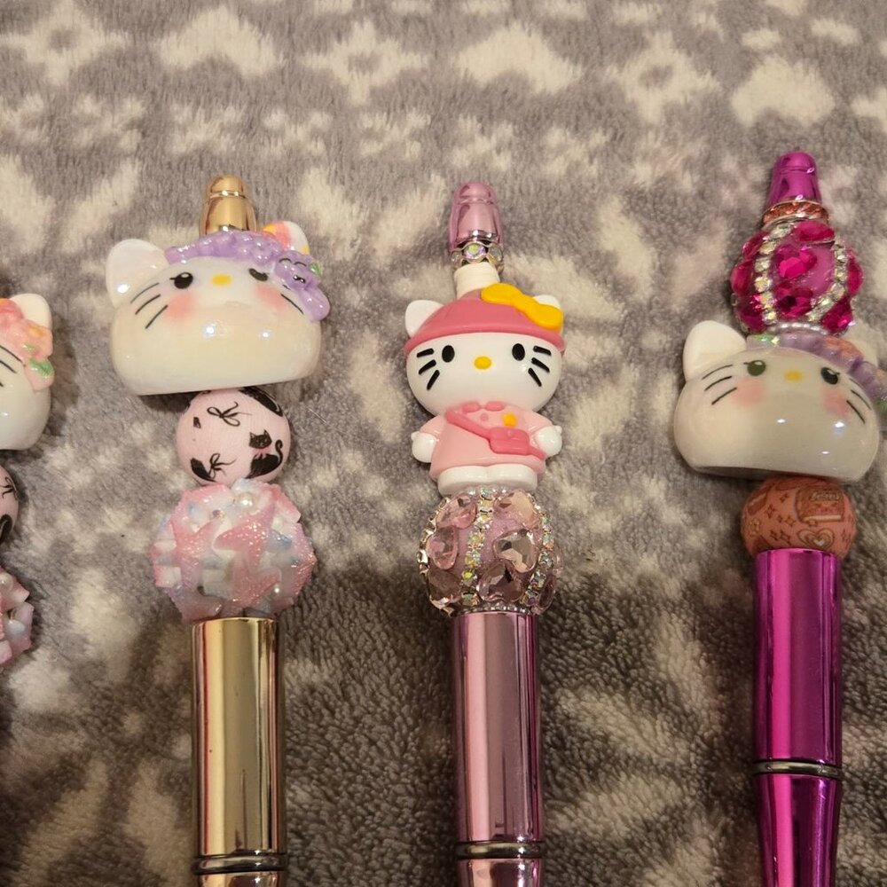 HELLO KITTY/HALLOWEEN INKPENS YOUR CHOICE 7$ EACH